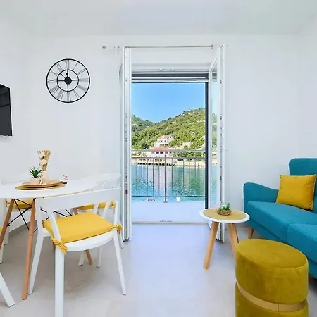By The Sea Okuklje, Mljet - 22341 Apartment Okuklje