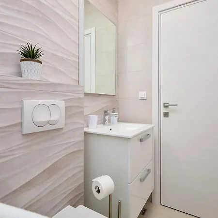 Apartment By The Sea Okuklje, Mljet - 22341 *