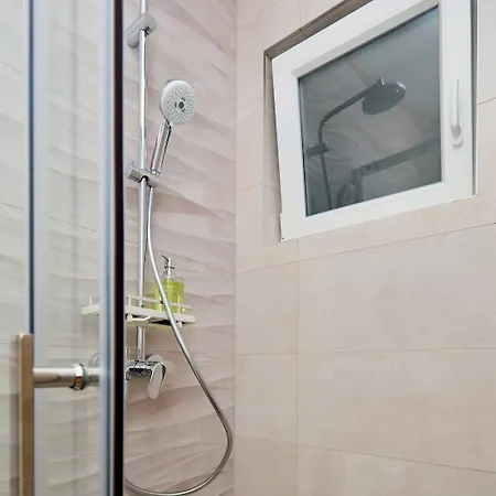 By The Sea Okuklje, Mljet - 22341 アパート